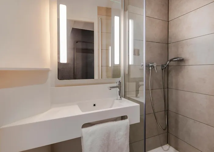 Hotel B&B Hotel Cholet Nord