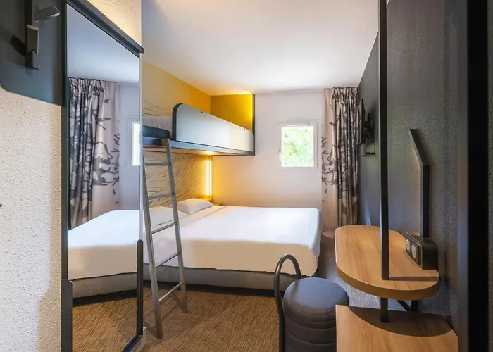 B&B Hotel Cholet Nord Hotel 2*