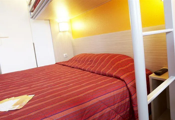 Hotel B&B Hotel Cholet Nord 2*