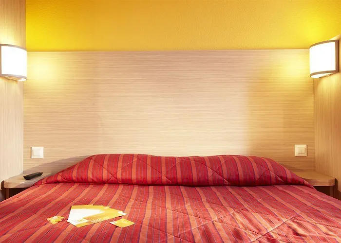 Hotel B&B Hotel Cholet Nord