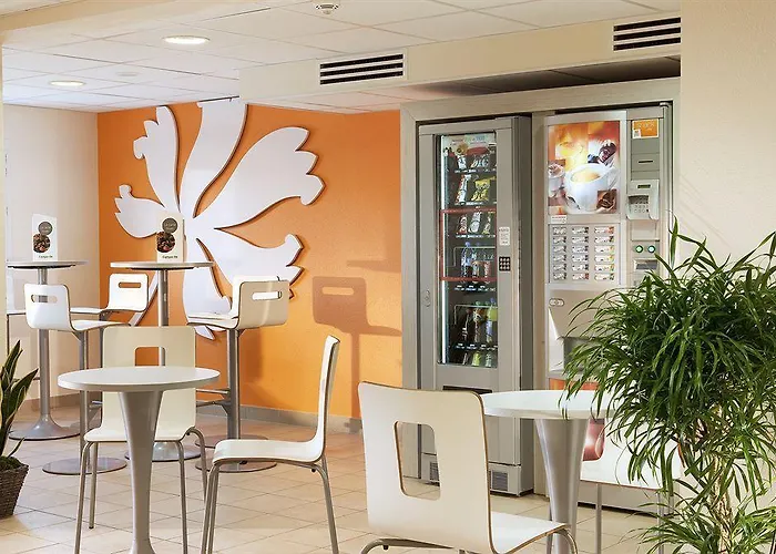 B&B Hotel Cholet Nord