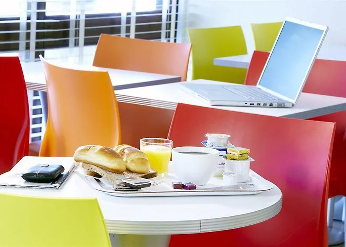 Hotel B&B Hotel Cholet Nord