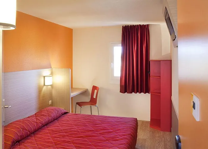 Hotel B&B Hotel Cholet Nord 2*