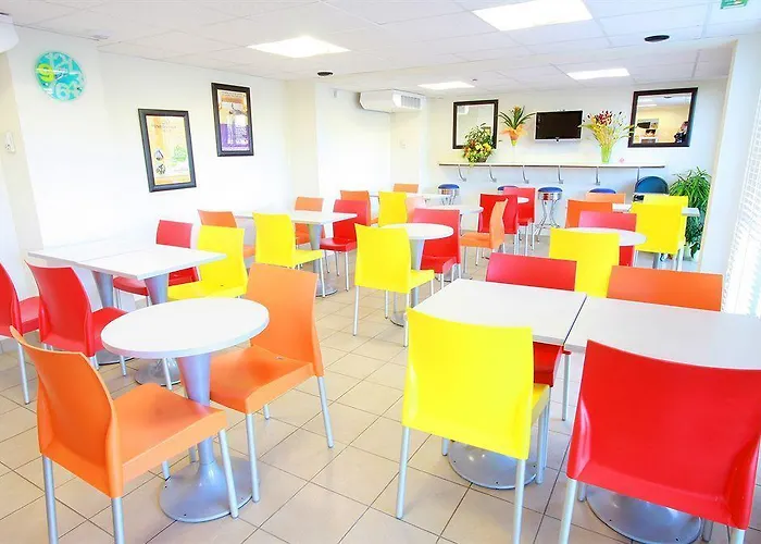 Hotel B&B Hotel Cholet Nord