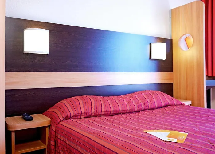 B&B Hotel Cholet Nord Hotel Cholet